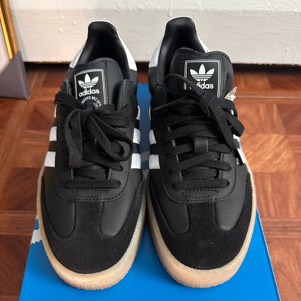 BRAND NEW Adidas Sambas Platform Black and Tan Sneakers with Classic Design